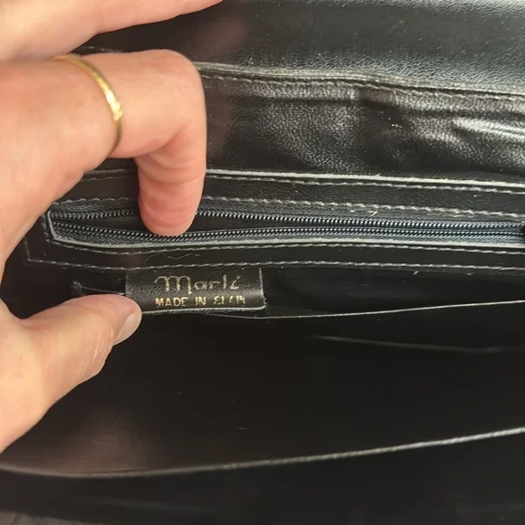 Vintage Marli Black Suede & Leather Handbag — Gold-Tone Twist Lock 1965–1978 - Picture 5 of 5